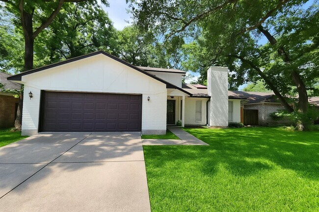Building Photo - 3207 Glade Springs Dr