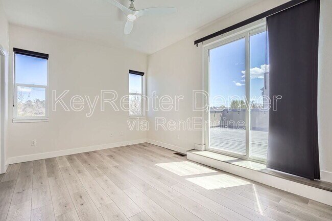 Building Photo - 3044 Wilson Ct