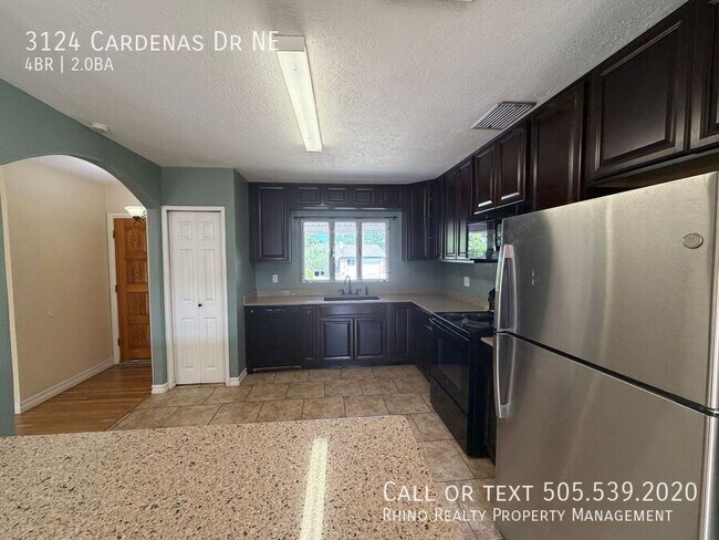 Building Photo - 3124 Cardenas Dr NE