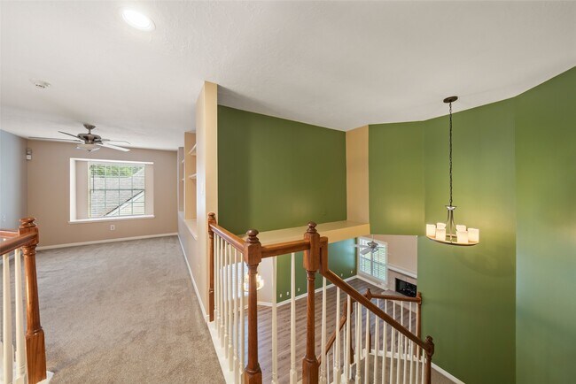 Building Photo - 7911 Hidden Oaks Ln