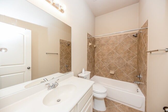 Building Photo - 29011 Davenport Dr