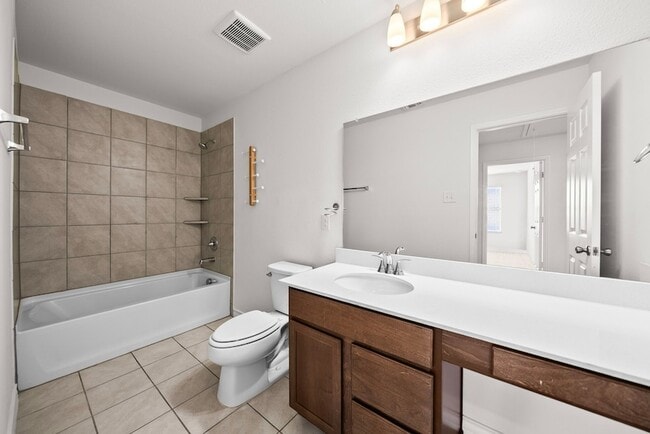 Building Photo - 424 Princewood Dr