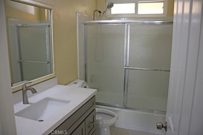 Building Photo - 2538 Alona St