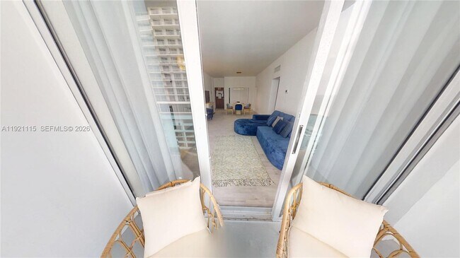 Building Photo - 4001 S Ocean Dr