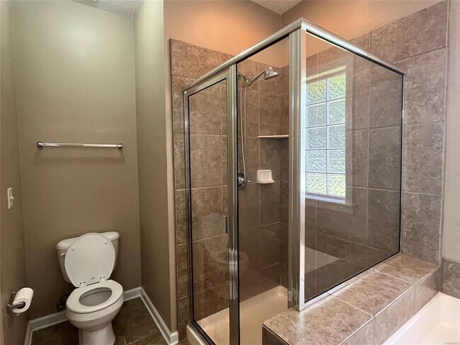 Building Photo - 1966 Chancellor Ridge Rd