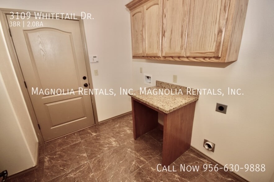 Building Photo - 3109 Whitetail Dr
