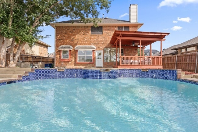Building Photo - 1339 Barclay Dr