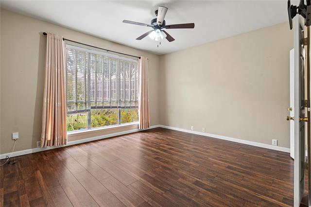 Building Photo - 3813 Oak Leaf Ln