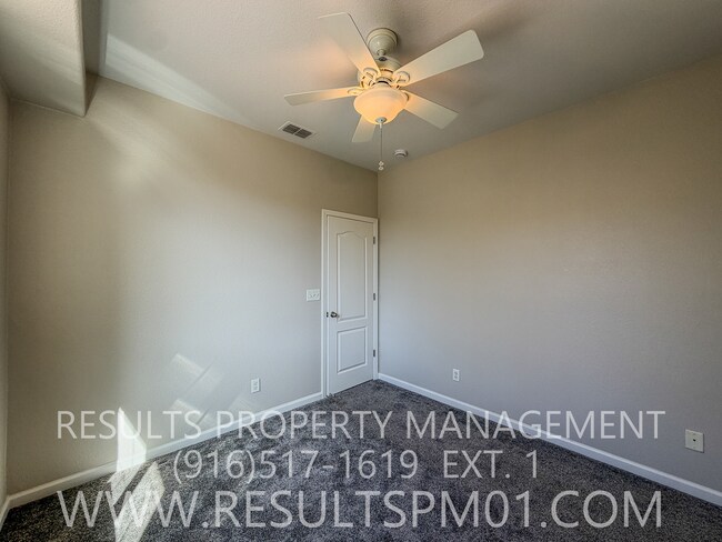 Building Photo - Lovely Sacramento 4 bedroom Home