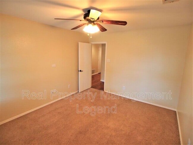 Building Photo - 3814 Juniper Hills Dr