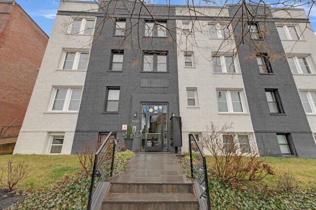 Building Photo - 3101 Sherman Ave NW