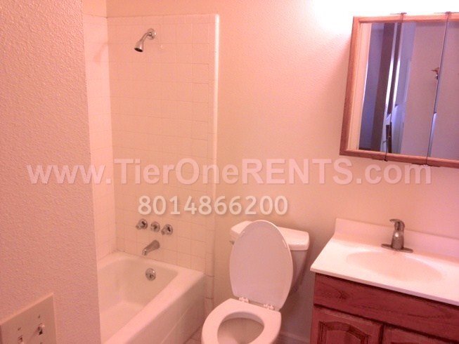 Building Photo - NO DEPOSIT option available for qualified renters!