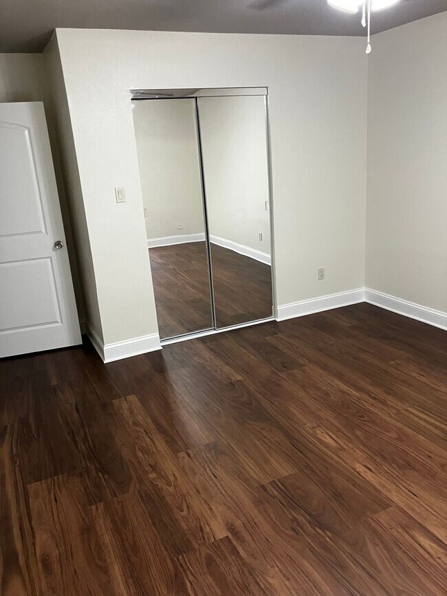 Building Photo - Charming 3-bedroom, 2-bathroom home