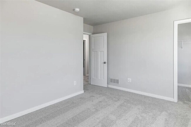 Building Photo - Charming 3 Bedroom Home in Urbandale