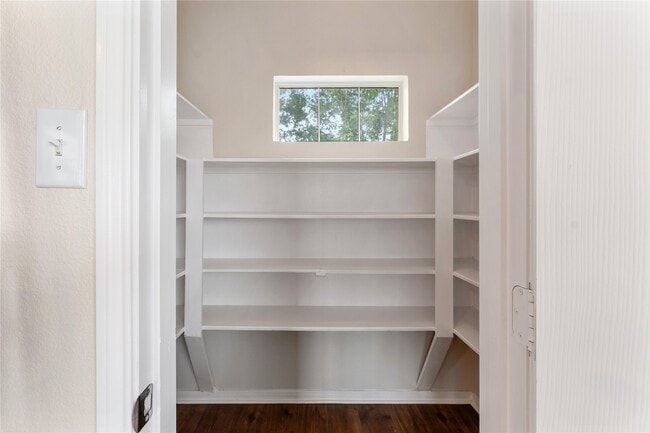 Building Photo - 21915 Sunvolt Ct
