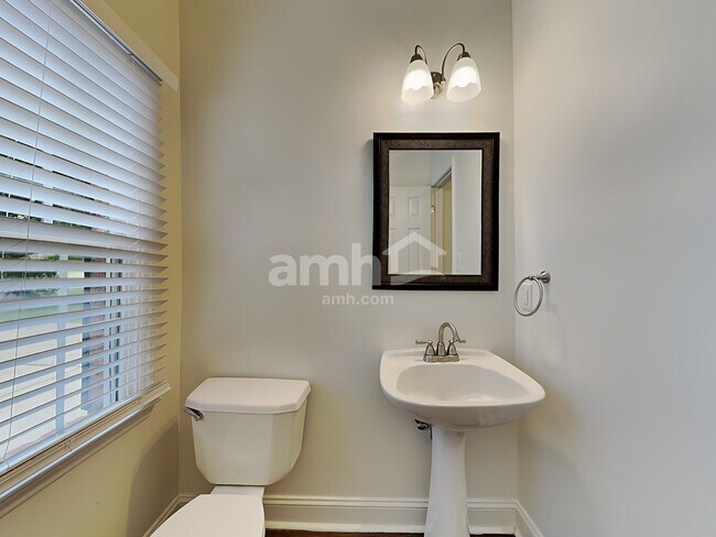 Building Photo - 2875 Gray Moss Dr