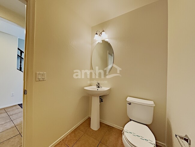 Building Photo - 4837 W Calle Don Alfonso