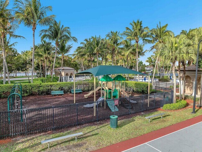 Building Photo - 5028 SW 170th Ave