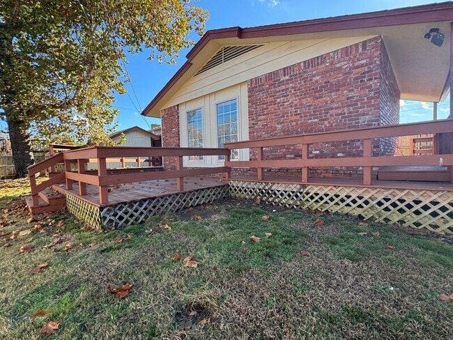 Building Photo - 5955 E 36th St