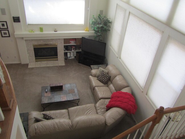 Great Room - 10753 Jordan Ct