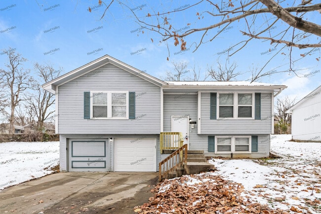 Primary Photo - 1923 Jackson Ave