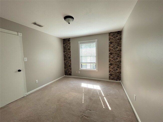 Building Photo - 16002 Speyburn Ct
