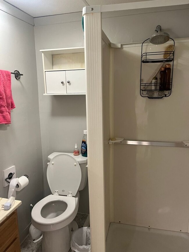 Building Photo - 412 N Linn St