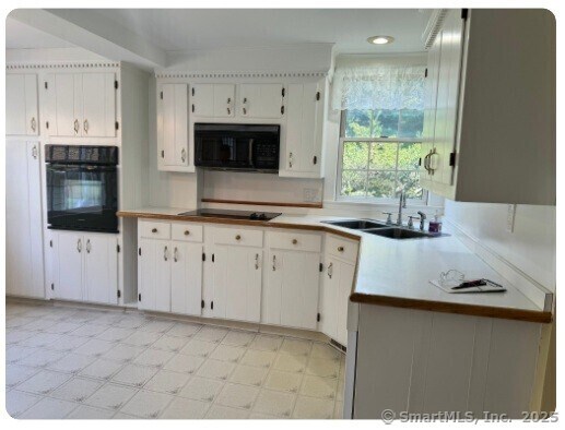 Building Photo - 440 Herbert St