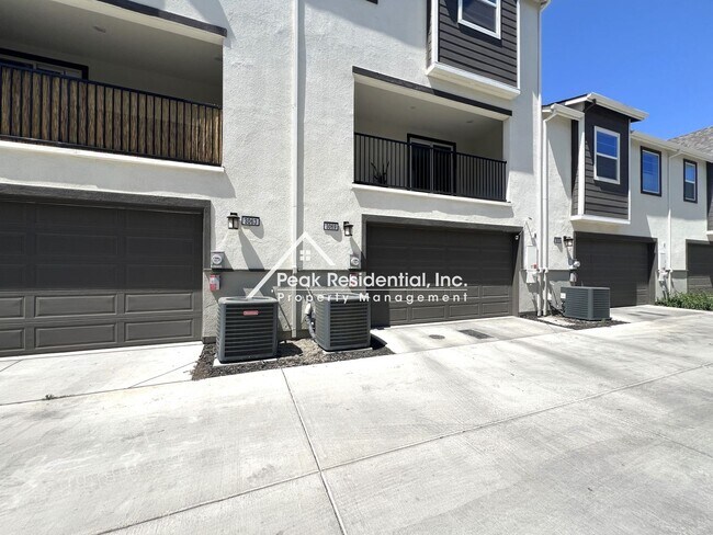 Building Photo - 3069 High Meadow Walk