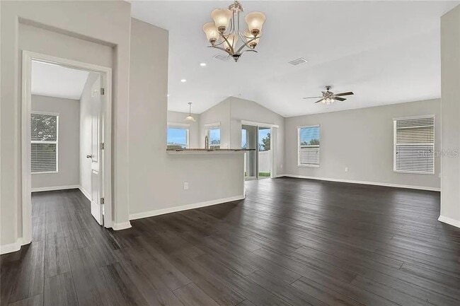 Building Photo - 4908 Havilland Dr