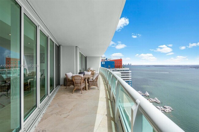 Building Photo - 1643 Brickell Ave