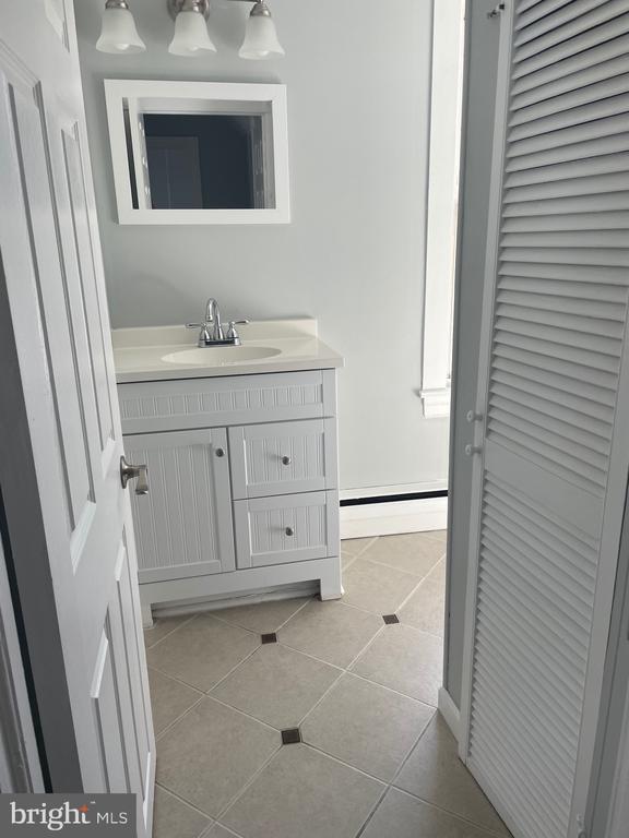 Building Photo - 115 Oakland Ave