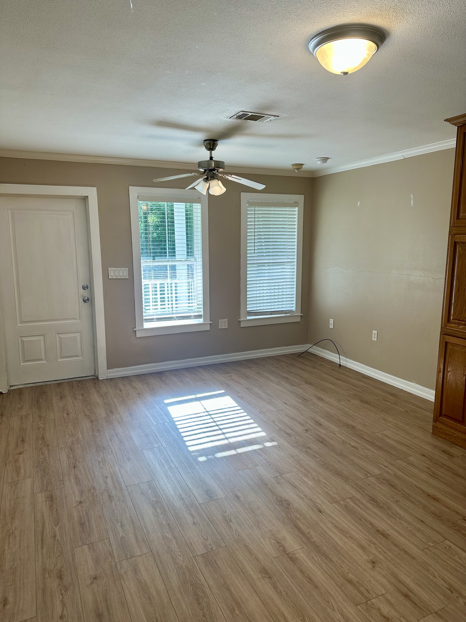 Building Photo - 48071 Laura Rogers Rd