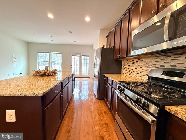 Building Photo - 7296 Dorchester Woods Ln