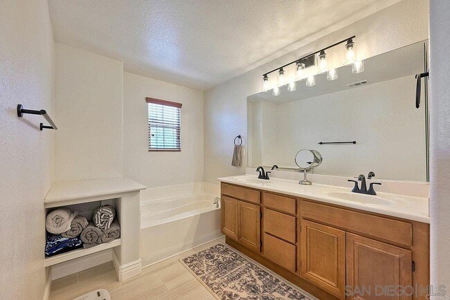 Building Photo - 359 Franciscan Way