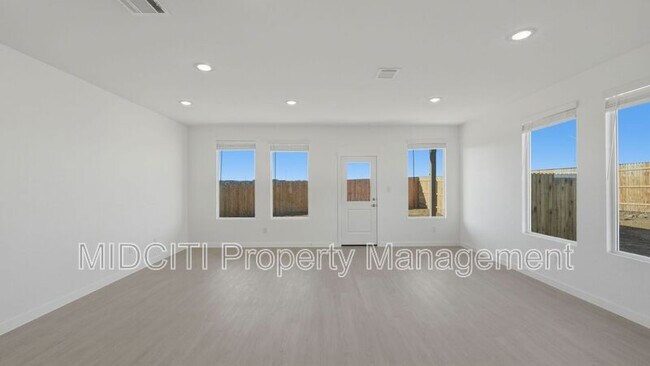 Building Photo - 1926 Wood Warbler