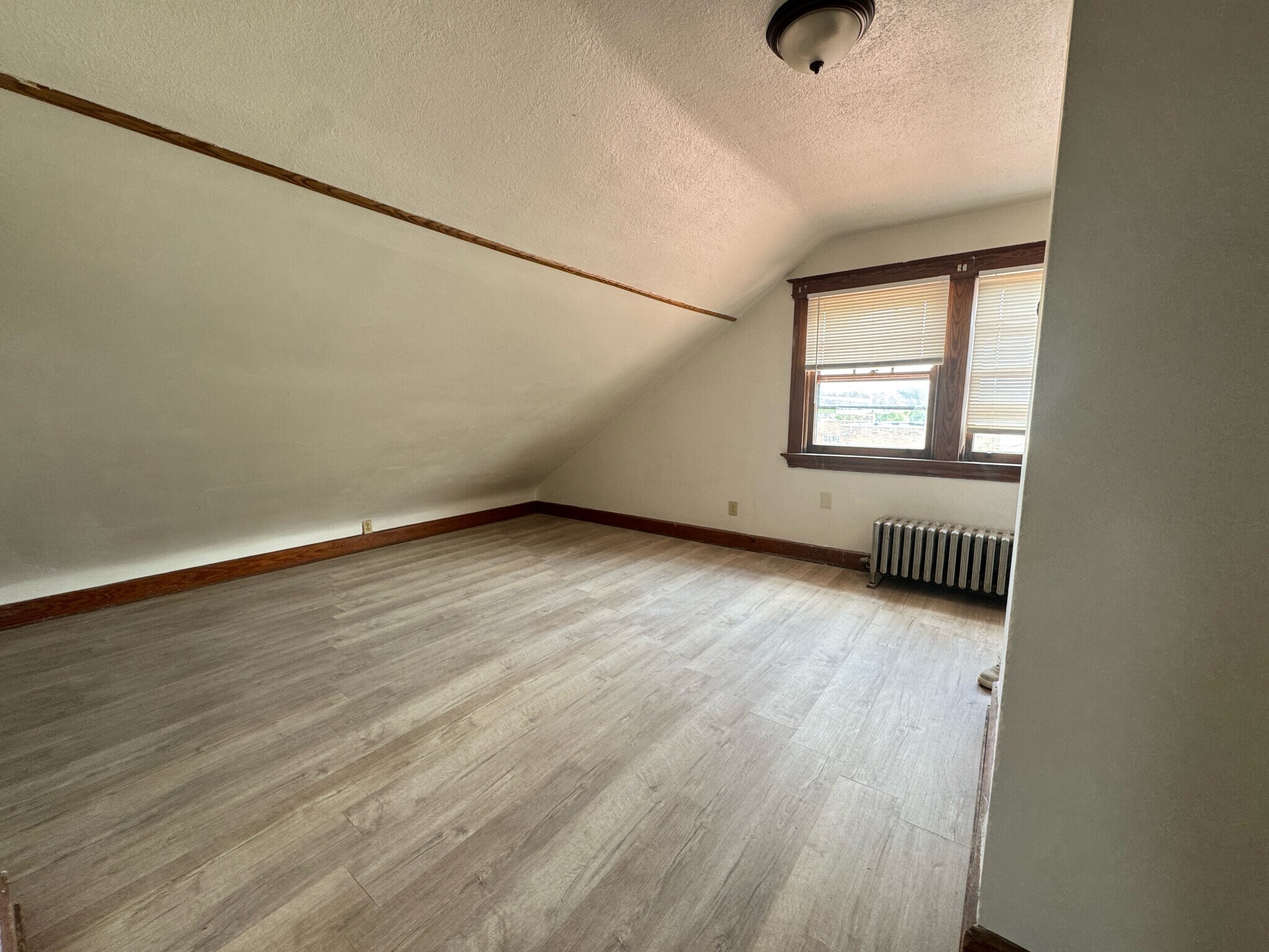 Building Photo - 2299 Harrison Ave