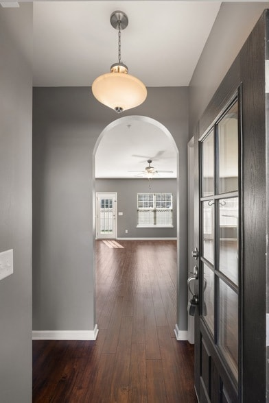 Building Photo - 105 Dursley Ln