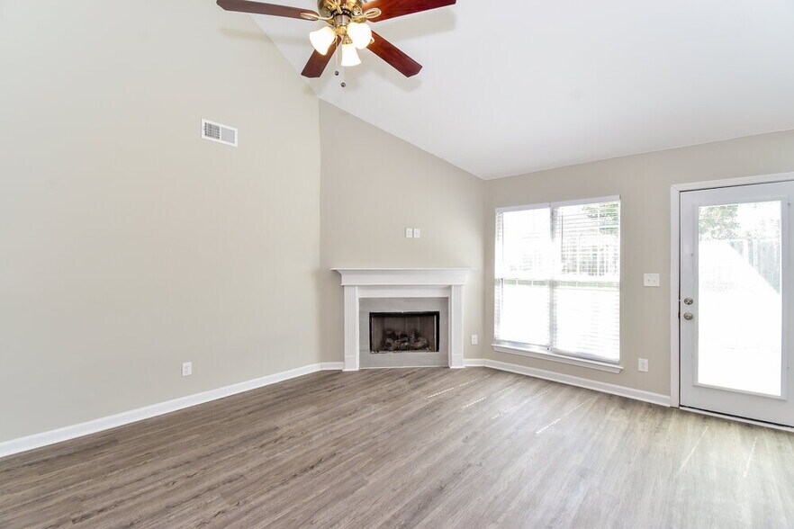 Building Photo - 6667 Kentbrook Dr