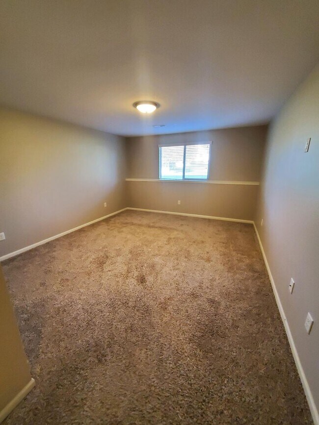 Building Photo - Pristine luxury Home in North Andover Neig...