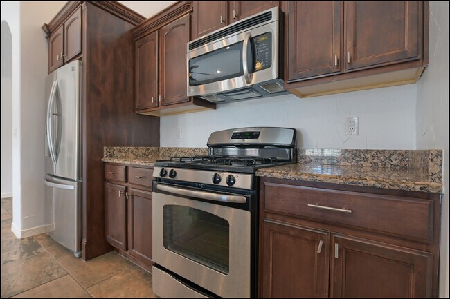 Building Photo - 3065 Snowy Point Dr