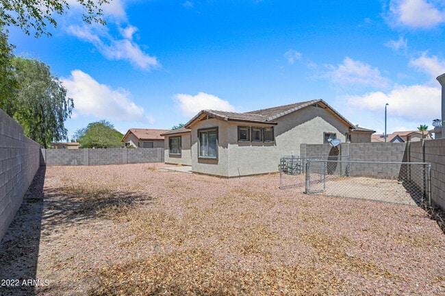 Building Photo - 1525 W St Kateri Dr