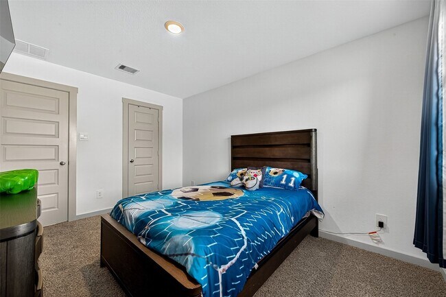 Building Photo - 31410 Hexan Hts Ln