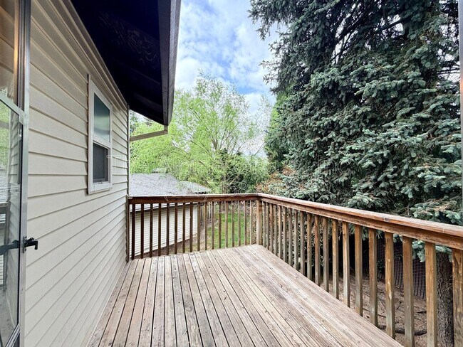 Building Photo - 5462 SW Murray Blvd