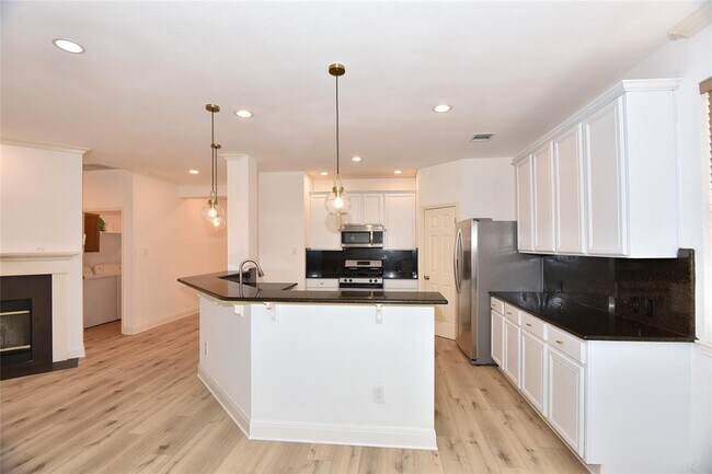 Building Photo - 1503 Natural Bridge Ln