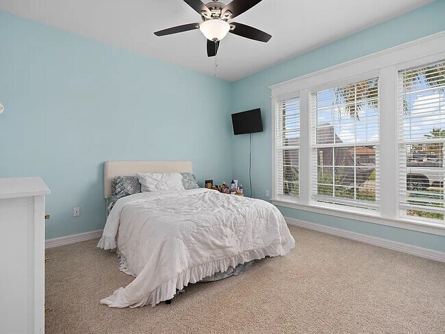 Building Photo - 15114 Barataria Dr