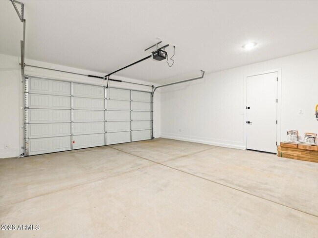 Building Photo - 4820 N 177th Dr