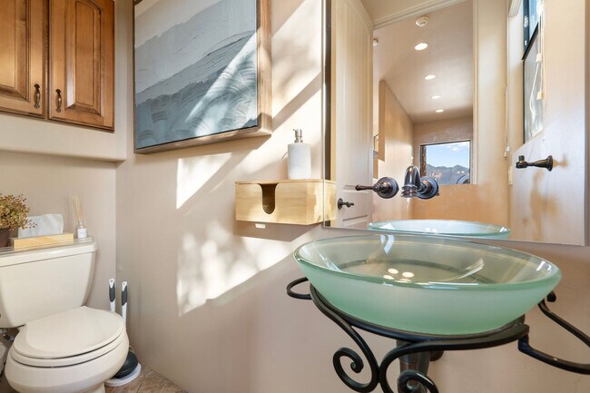 Building Photo - 30 Sycamore Canyon Rd