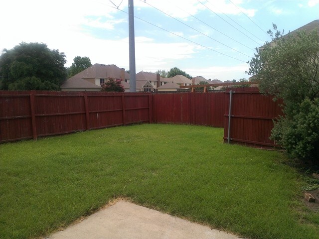 Building Photo - 4300 Brinker Ct