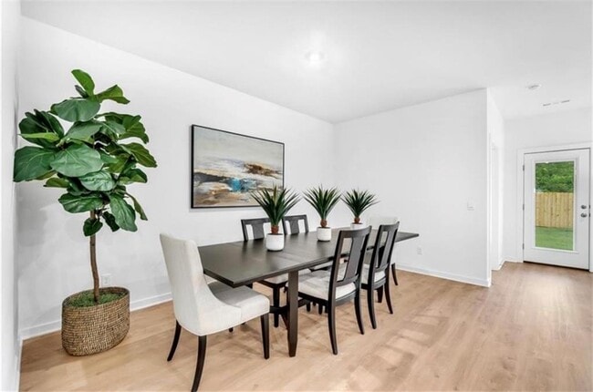 Building Photo - 521 Colorado St